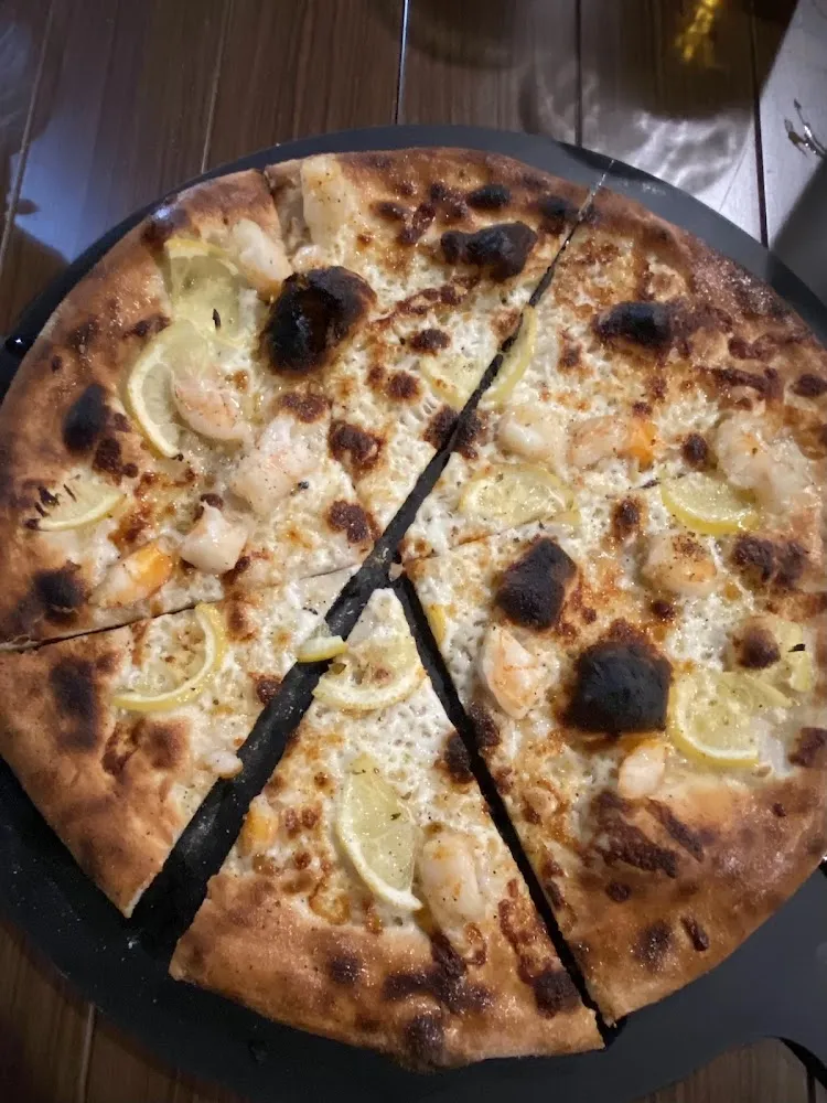 Dry Garlic Shrimp Pizza